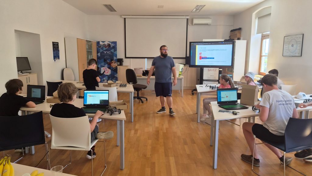 Radionica “Solderix Zoom – Istraži, sastavi, pokreni!”